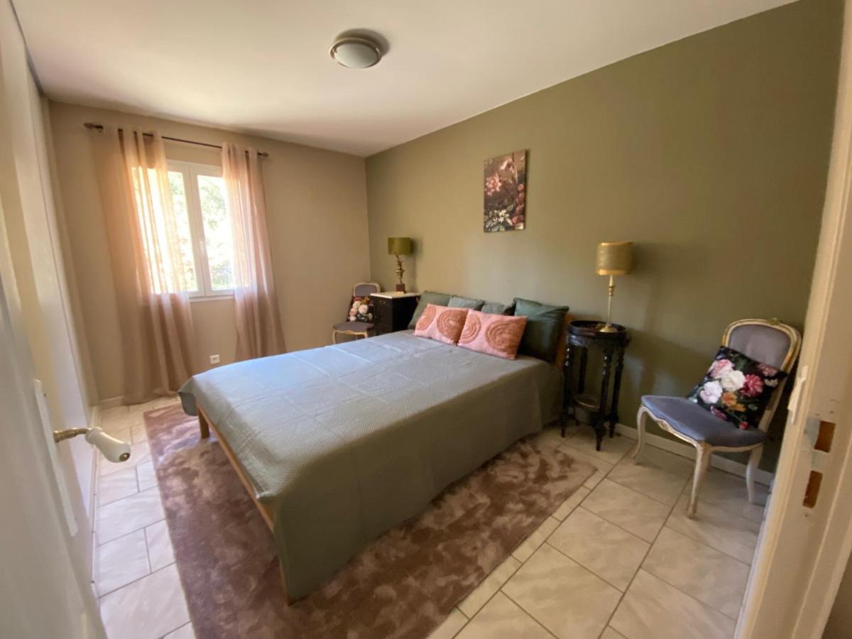 L'Eveil En Provence Bed & Breakfast Entrecasteaux Екстериор снимка