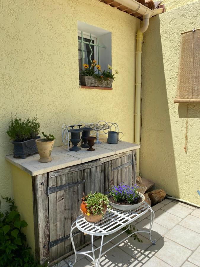 L'Eveil En Provence Bed & Breakfast Entrecasteaux Екстериор снимка