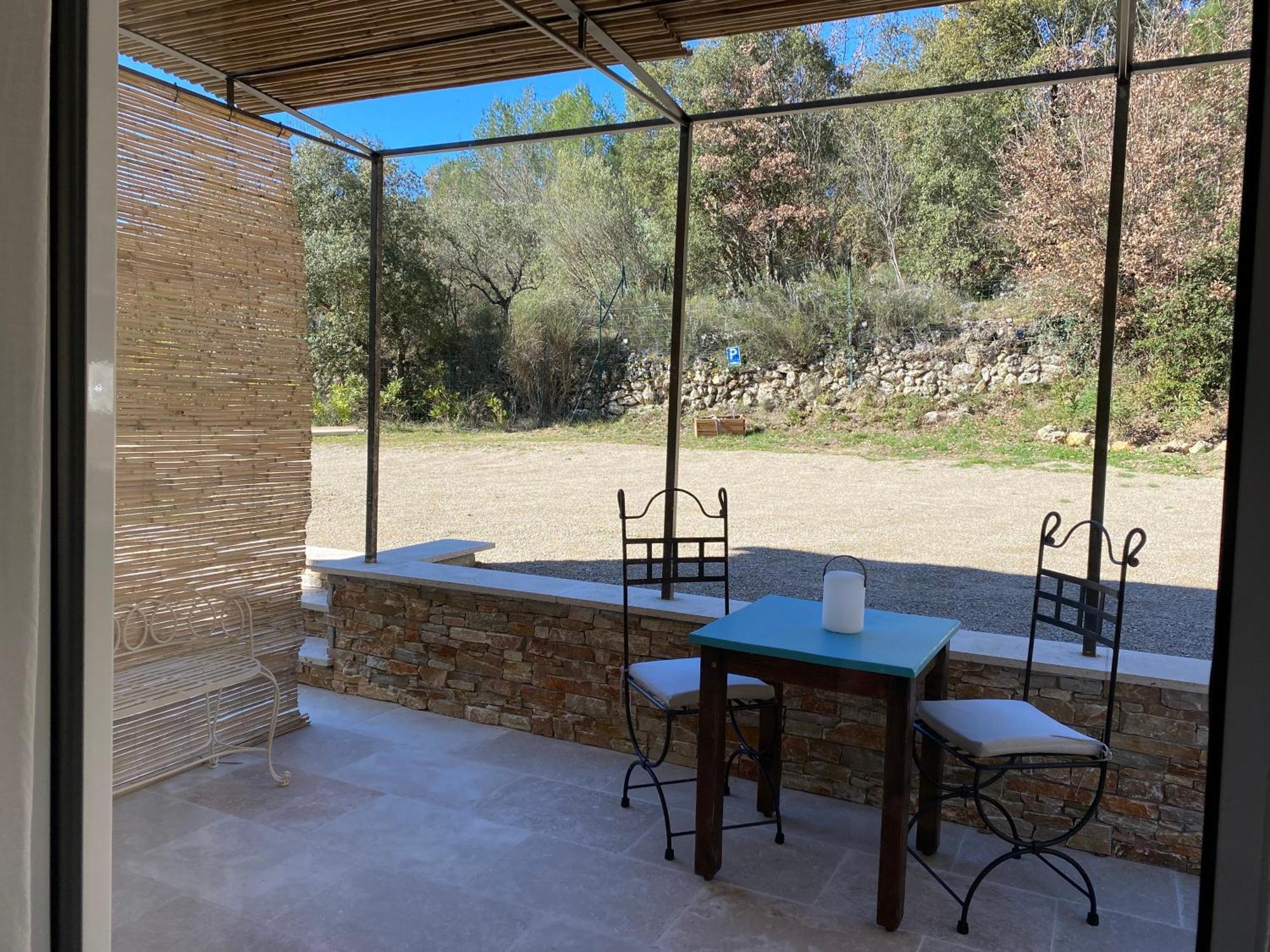 L'Eveil En Provence Bed & Breakfast Entrecasteaux Екстериор снимка