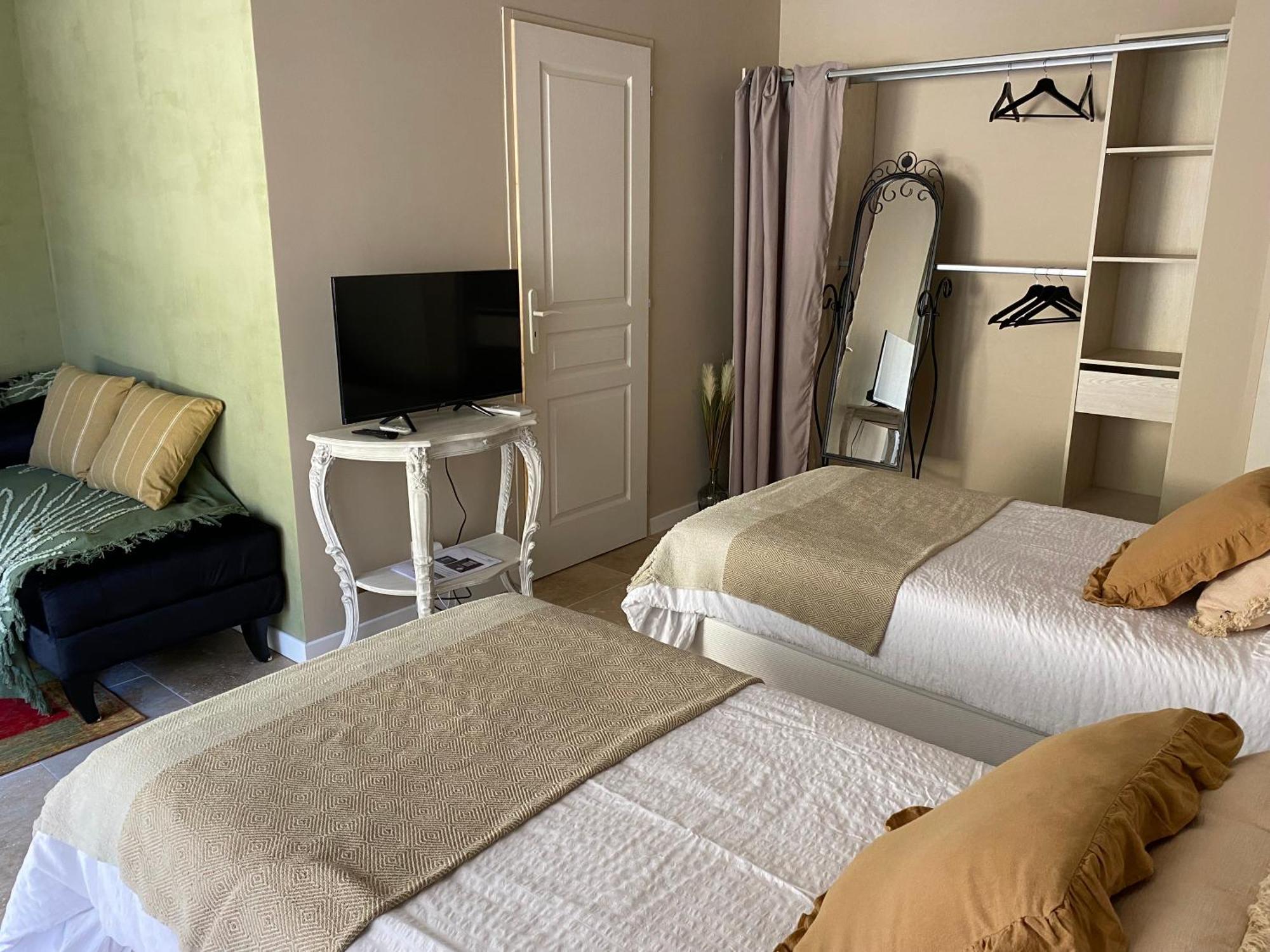 L'Eveil En Provence Bed & Breakfast Entrecasteaux Екстериор снимка